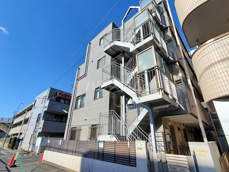 3/10 エントランス