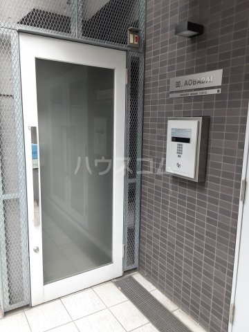 29/30 エントランス