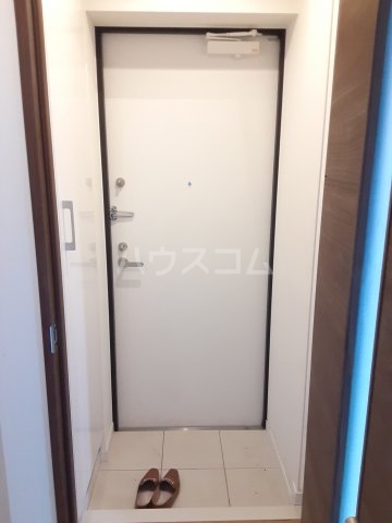 13/30 玄関