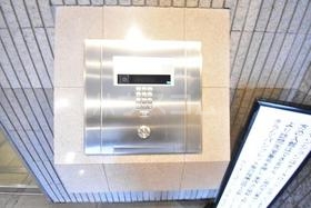 14/14 エントランス