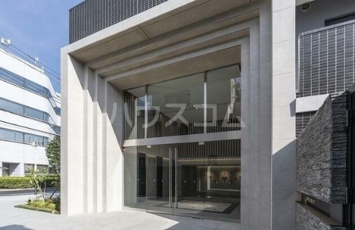 15/21 エントランス