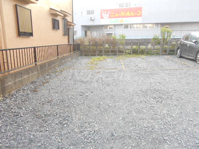 26/30 駐車場