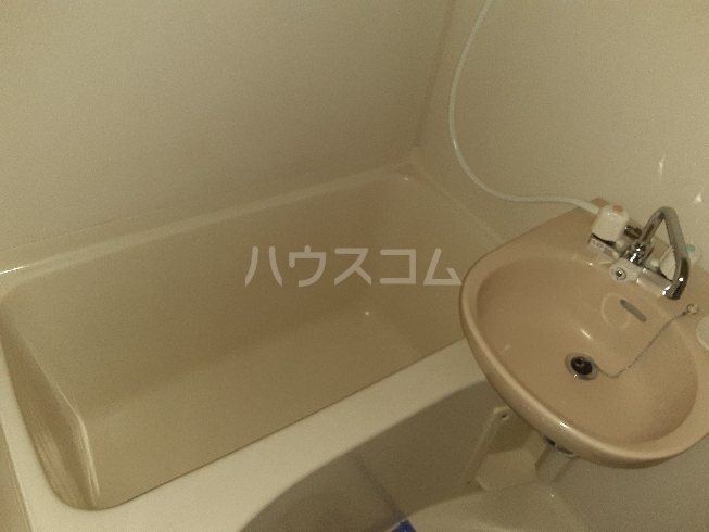 17/30 浴室