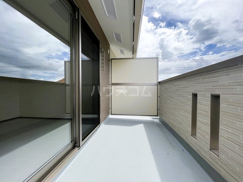 16/23 バルコニー