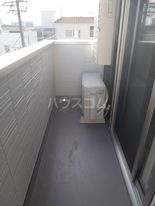 18/26 バルコニー