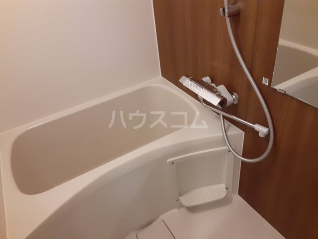 14/30 浴室
