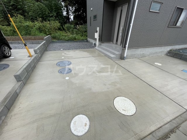 2/3 駐車場