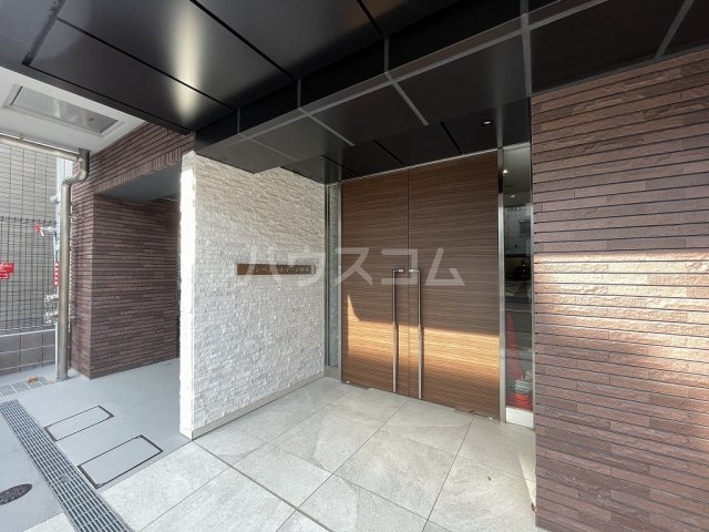 20/29 エントランス