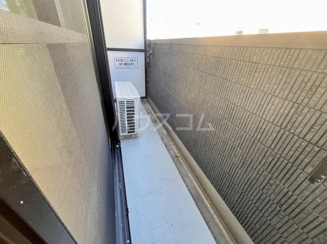 18/26 バルコニー