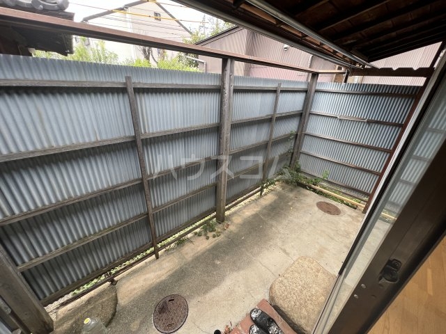 23/30 バルコニー