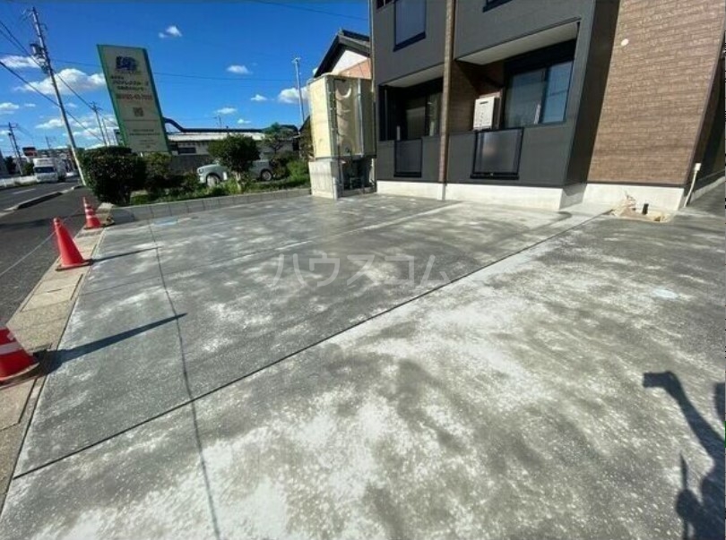 17/25 駐車場