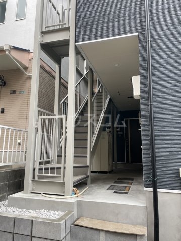 29/30 エントランス