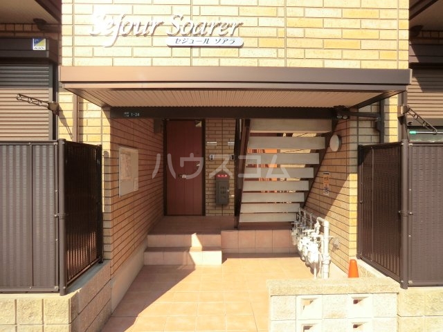 25/28 エントランス