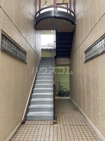 29/30 エントランス