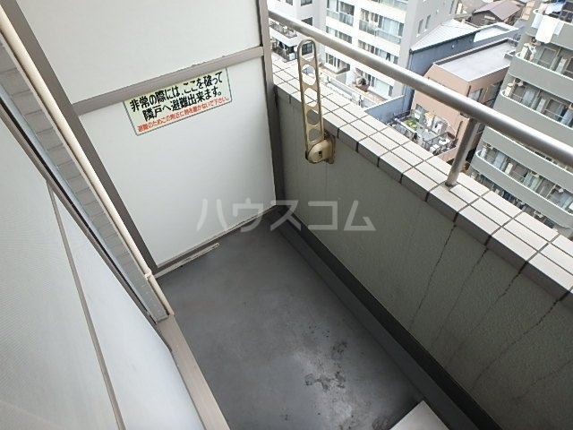 13/19 バルコニー