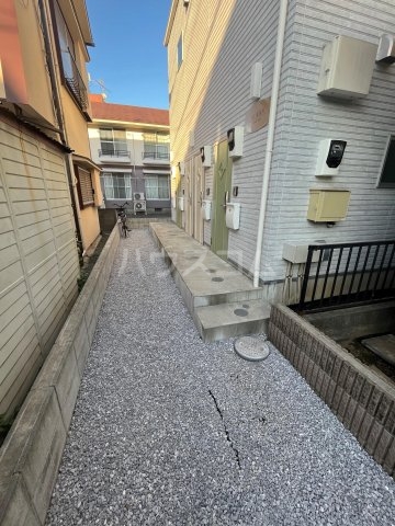 18/28 エントランス