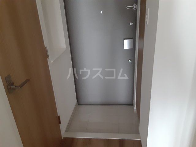 13/30 玄関