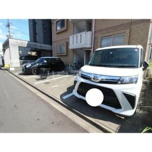 14/22 駐車場