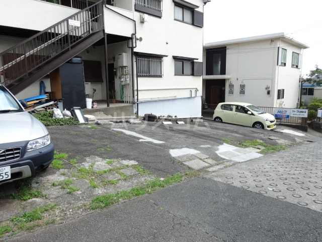 21/30 駐車場