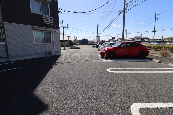 25/30 駐車場