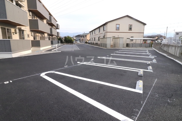 20/26 駐車場