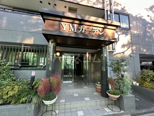 2/10 エントランス