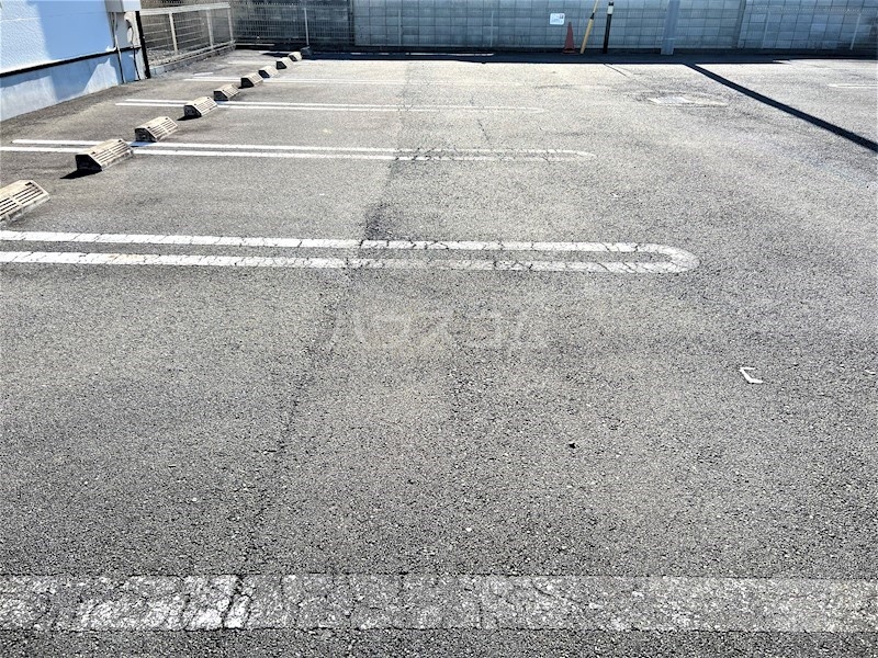 3/4 駐車場