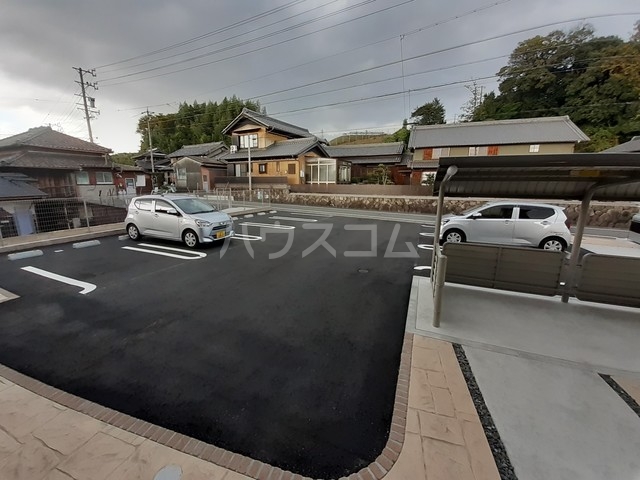 2/8 駐車場