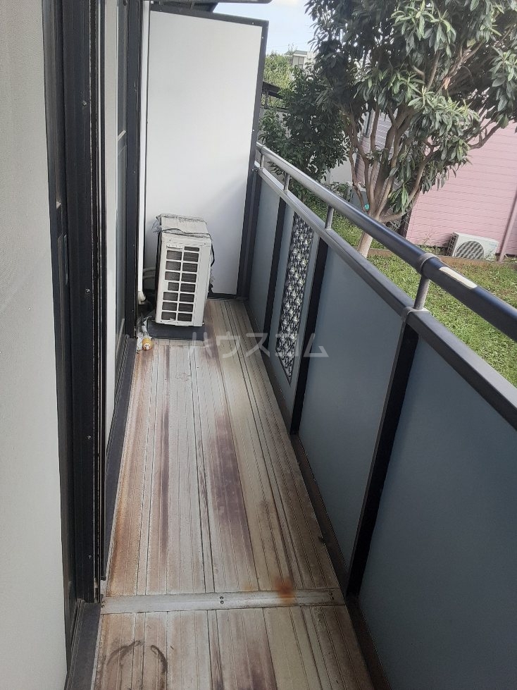 19/28 バルコニー