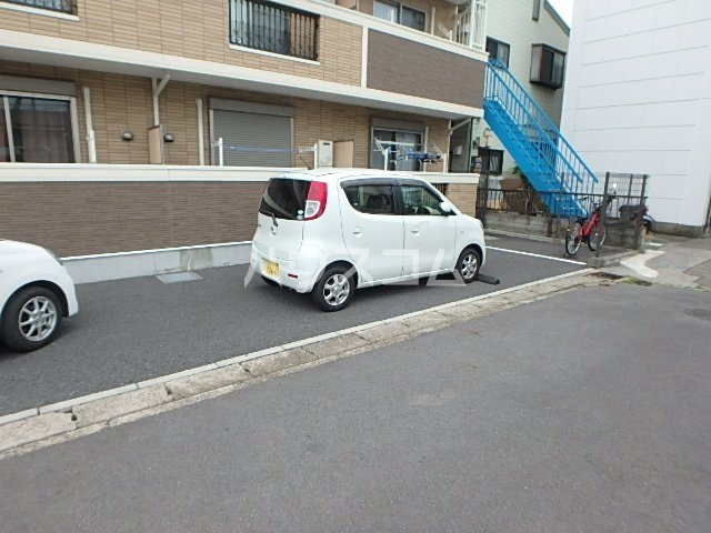 28/30 駐車場