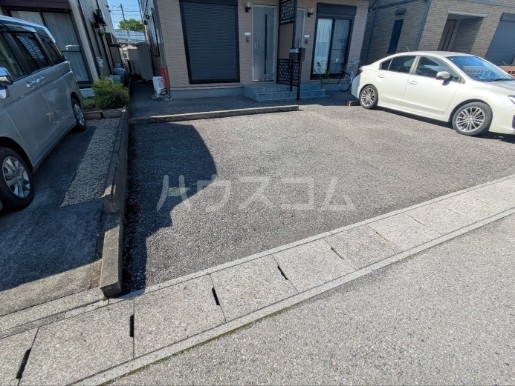2/6 駐車場