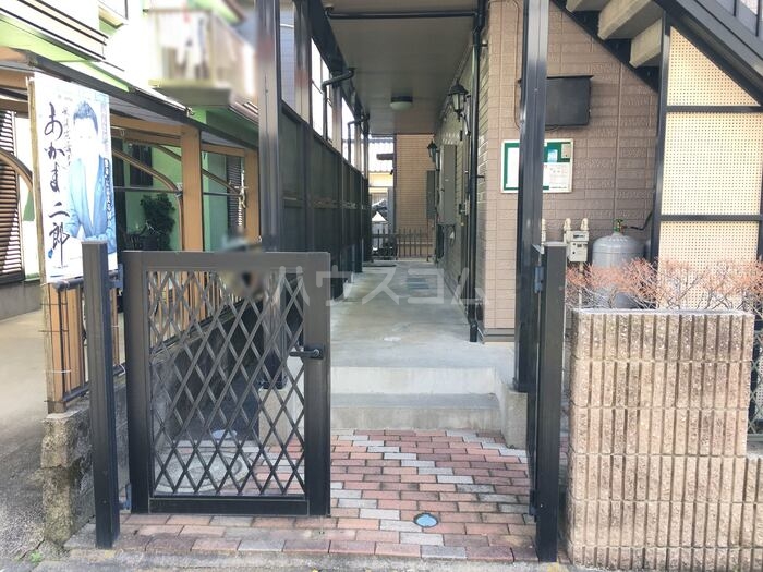 16/24 エントランス