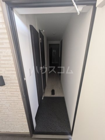 13/30 玄関