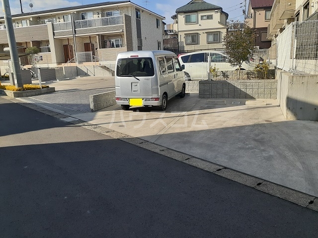 15/27 駐車場