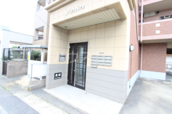 17/25 エントランス