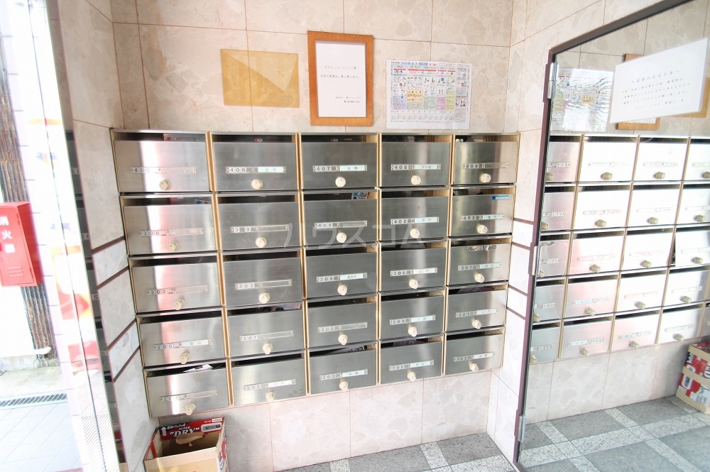 20/25 エントランス