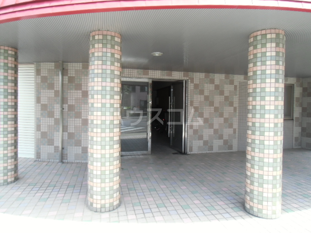 15/26 エントランス