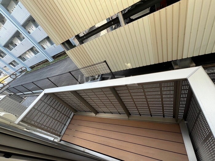 14/20 バルコニー