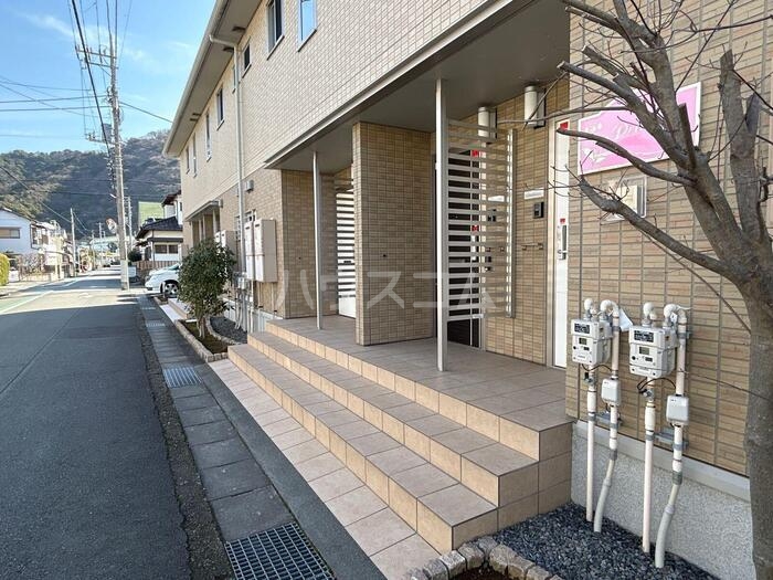 2/5 エントランス