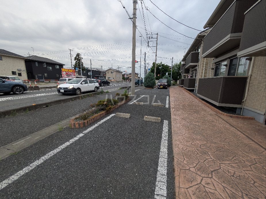 25/30 駐車場