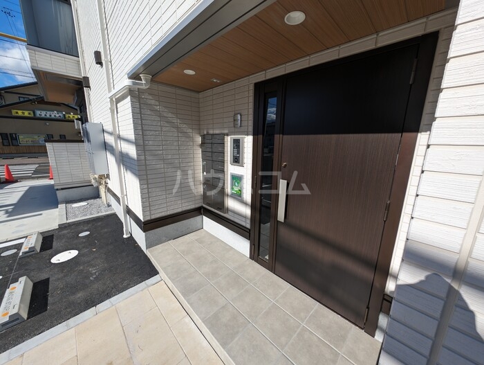 22/22 エントランス