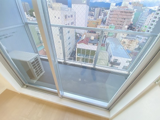 25/30 バルコニー