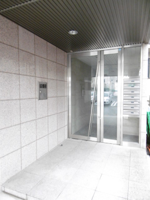 21/29 エントランス