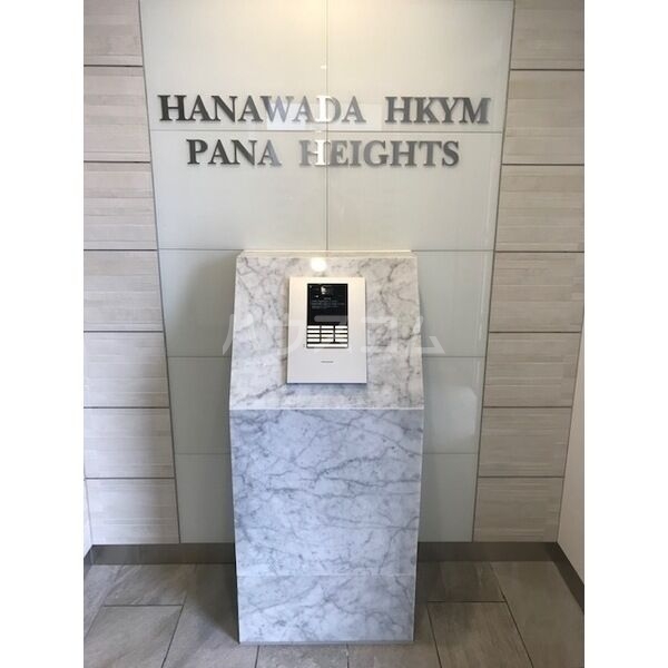 14/22 エントランス