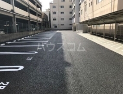 15/23 駐車場
