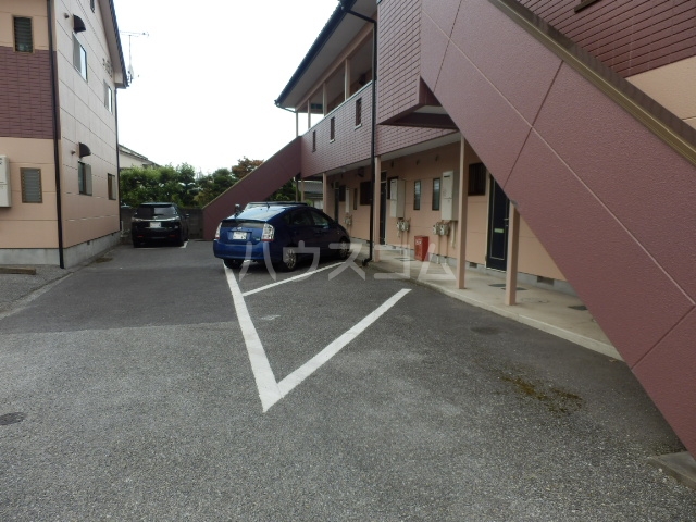 19/27 エントランス