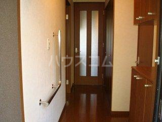 19/30 エントランス