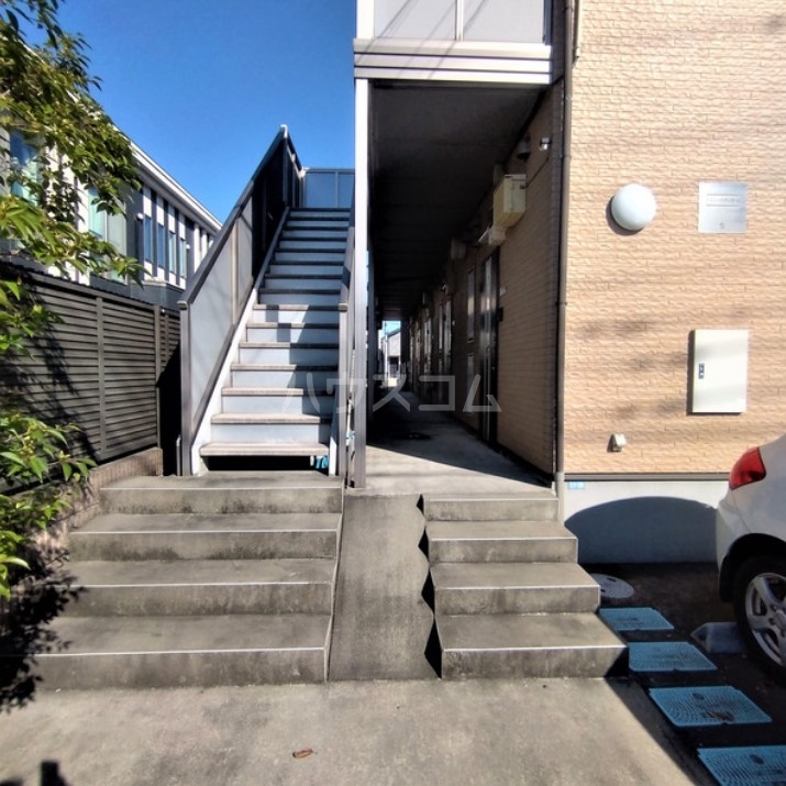 15/24 エントランス