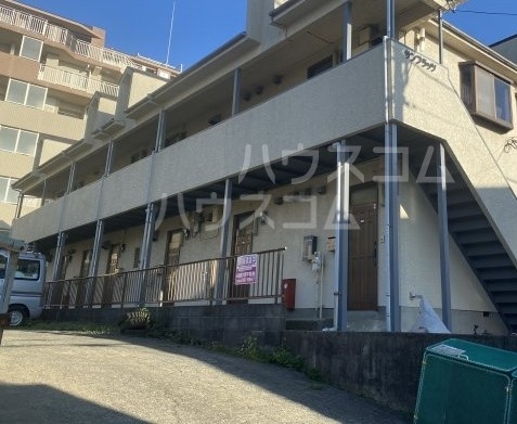 14/23 エントランス