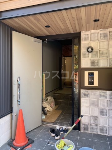 29/30 エントランス